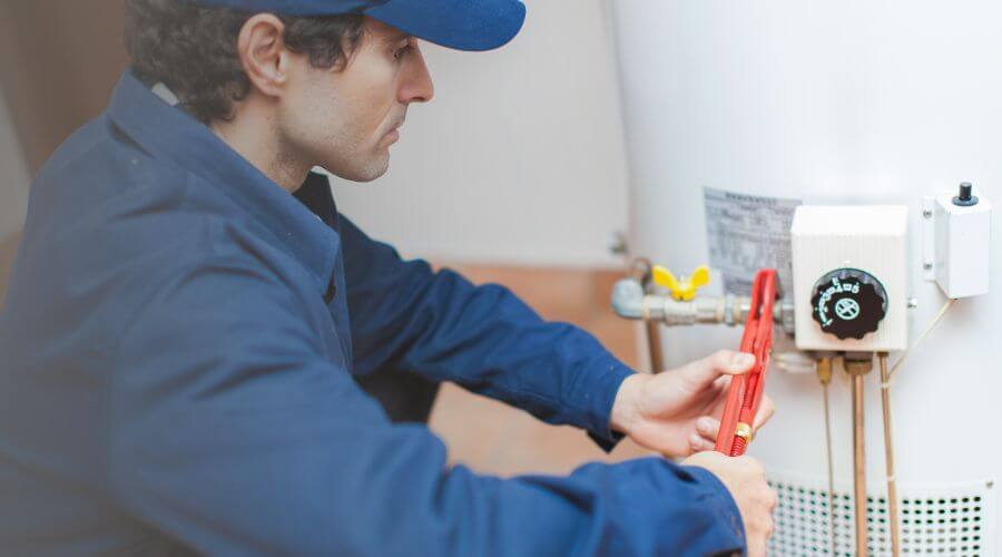 Professional water heater repair in Bowlegs, OK